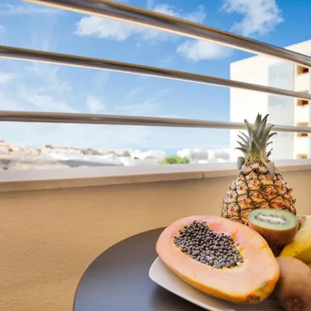 2 Bedrooms At Adeje 500 M Away From The With Sea View Shared Pool And Furnished Balcony Apartment *
